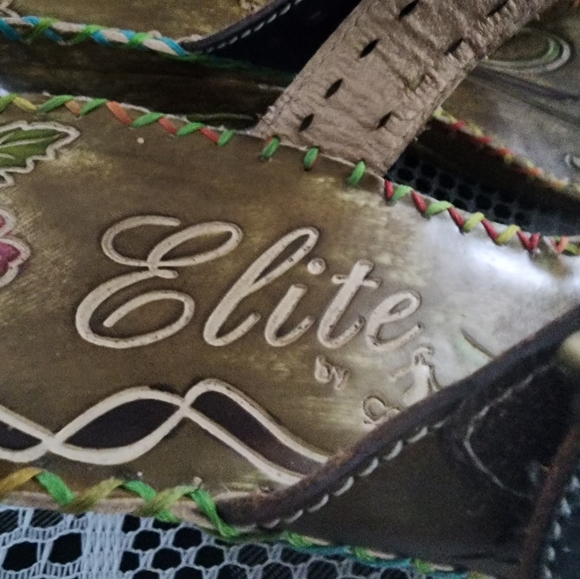 Elite by Corey's owner toe heels size 7 brown and then Muilti colors with brass - Picture 15 of 16